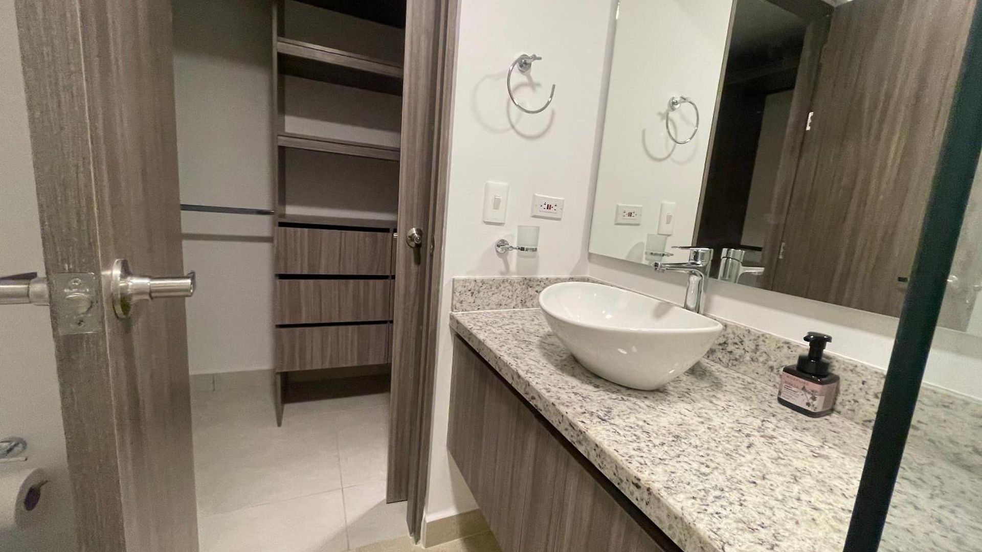 Moderno En Apartamento Cartagena